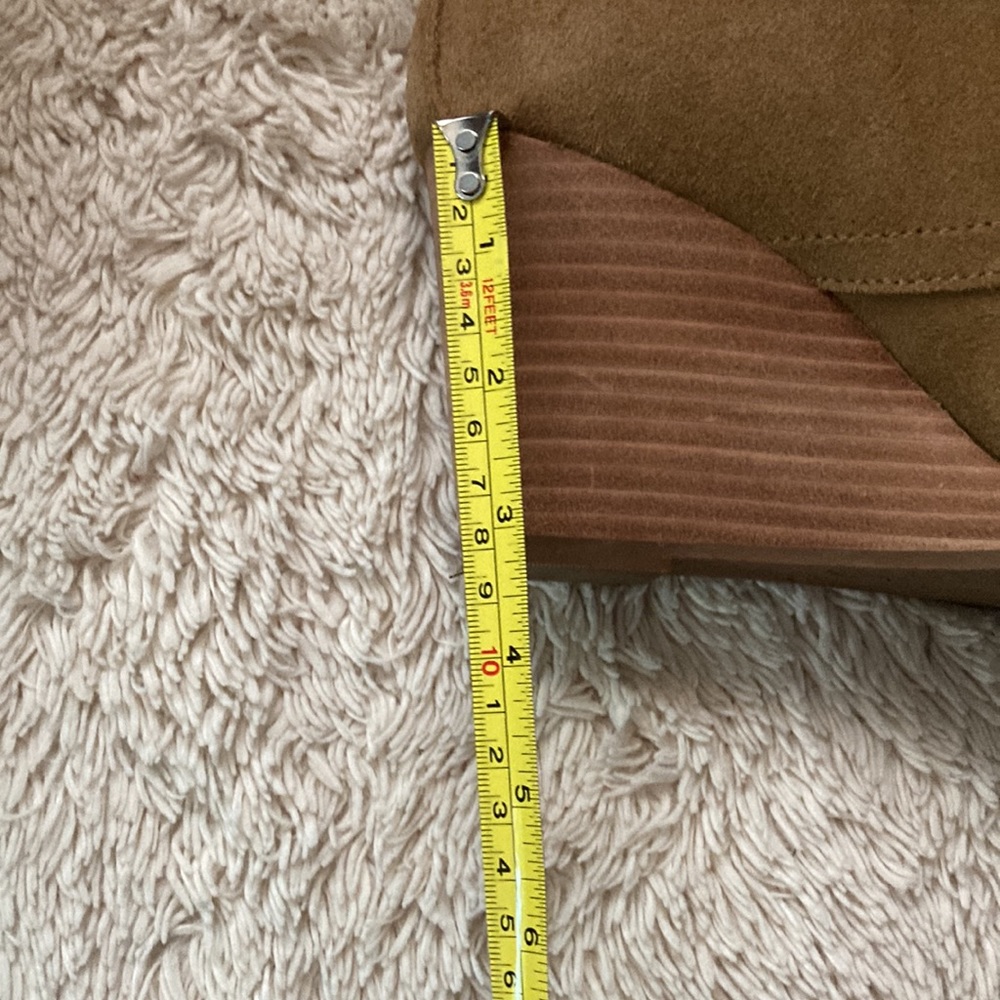 Women’s Lucky Brand suede wedge shoe - Picture 7 of 7